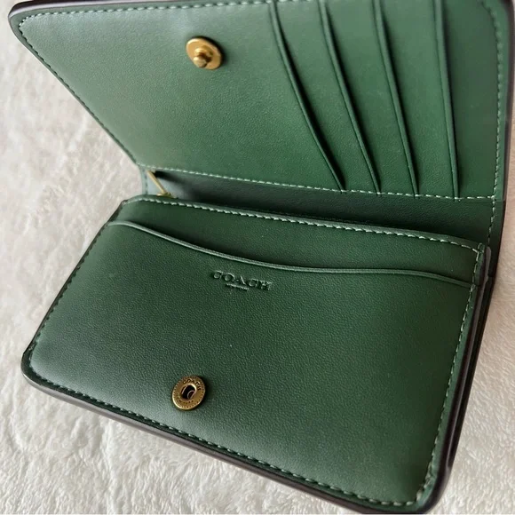 Coach Essential Slim Card Case in Amazon Green - Picture 5 of 13